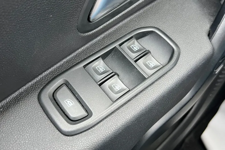 Dacia Duster din 2019 cu 179.000 km - oferta DAC153511 - foto 19