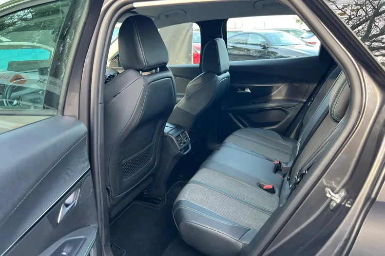 Peugeot 3008 din 2021 cu 131.000 km - oferta PEU153512 - foto 13