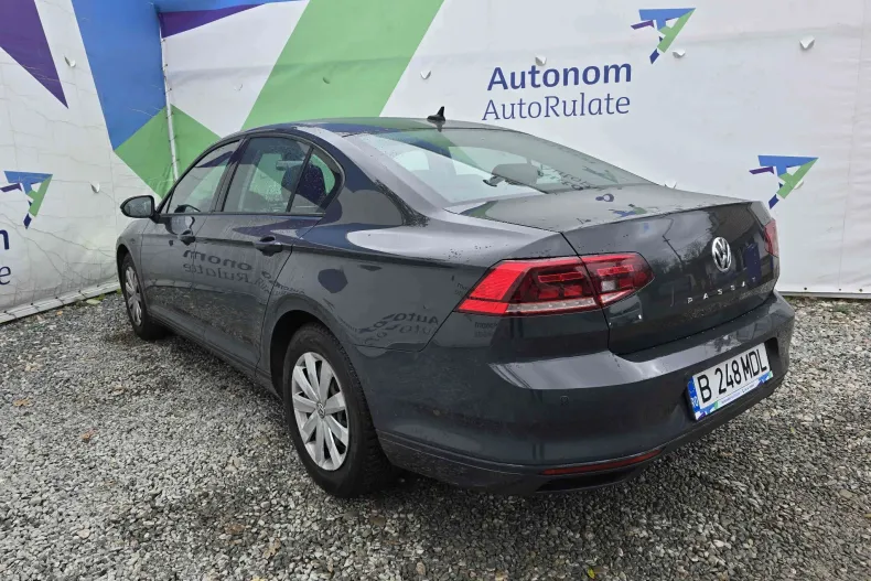 Volkswagen Passat din 2020 cu 49.712 km - oferta VOL153517 - foto 4