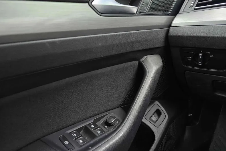 Volkswagen Passat din 2020 cu 49.712 km - oferta VOL153517 - foto 10