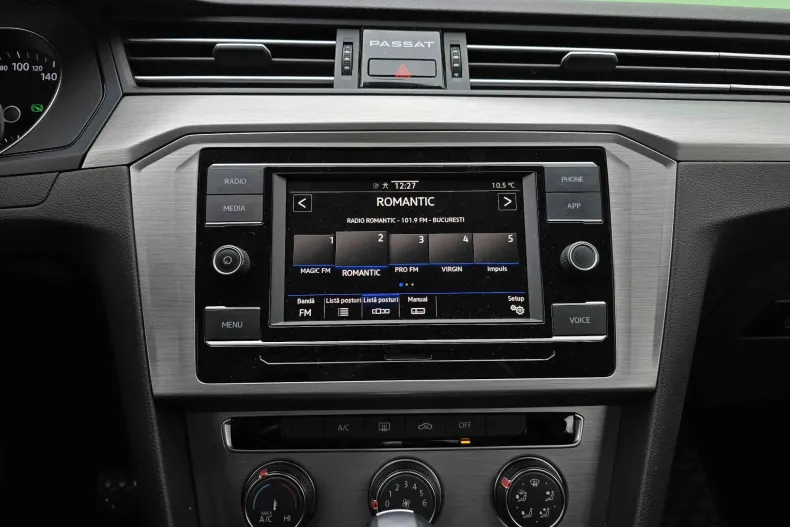 Volkswagen Passat din 2020 cu 49.712 km - oferta VOL153517 - foto 12