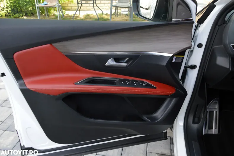 Peugeot 3008 din 2021 cu 124.200 km - oferta PEU153522 - foto 10