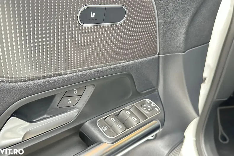 Mercedes-Benz GLA din 2022 cu 43.400 km - oferta MER153527 - foto 12
