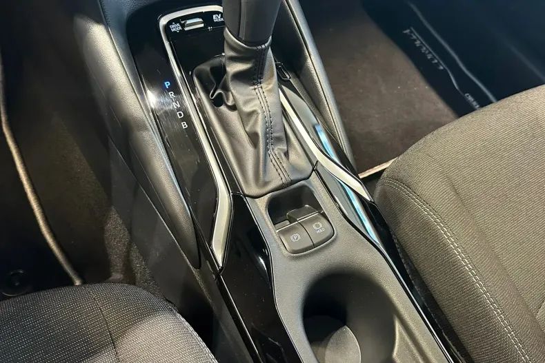 Toyota Corolla din 2025 cu 2 km - oferta TOY153529 - foto 9