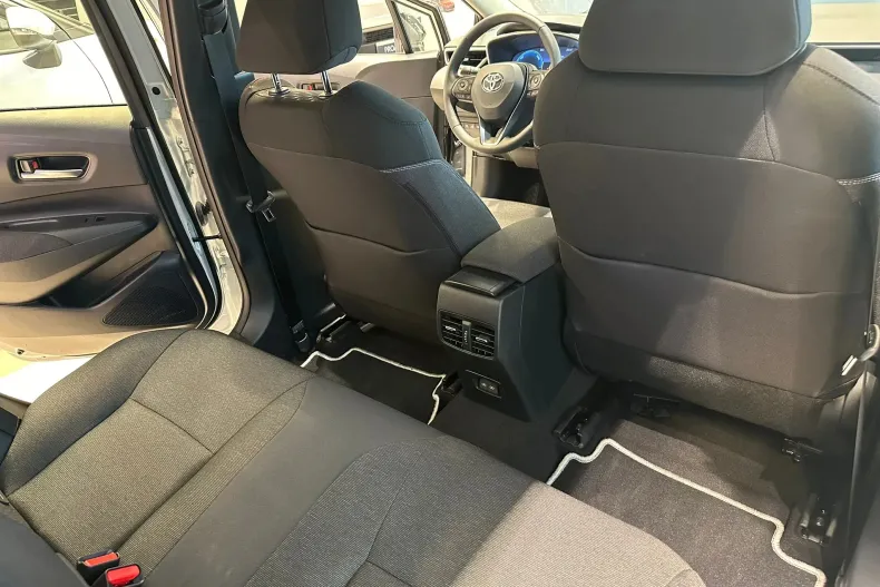 Toyota Corolla din 2025 cu 2 km - oferta TOY153529 - foto 15