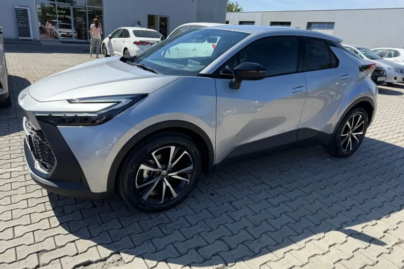 Toyota C-HR din 2025 cu 4 km - oferta TOY153531 - foto 1
