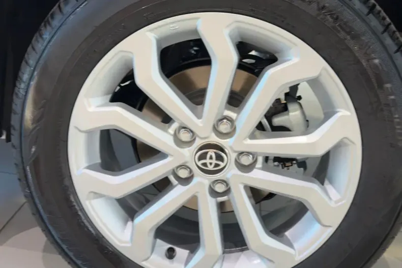 Toyota Corolla Cross din 2025 cu 5 km - oferta TOY153532 - foto 30