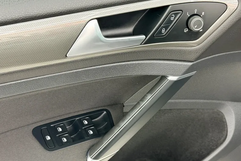 Volkswagen Golf din 2019 cu 167.000 km - oferta VOL153534 - foto 16