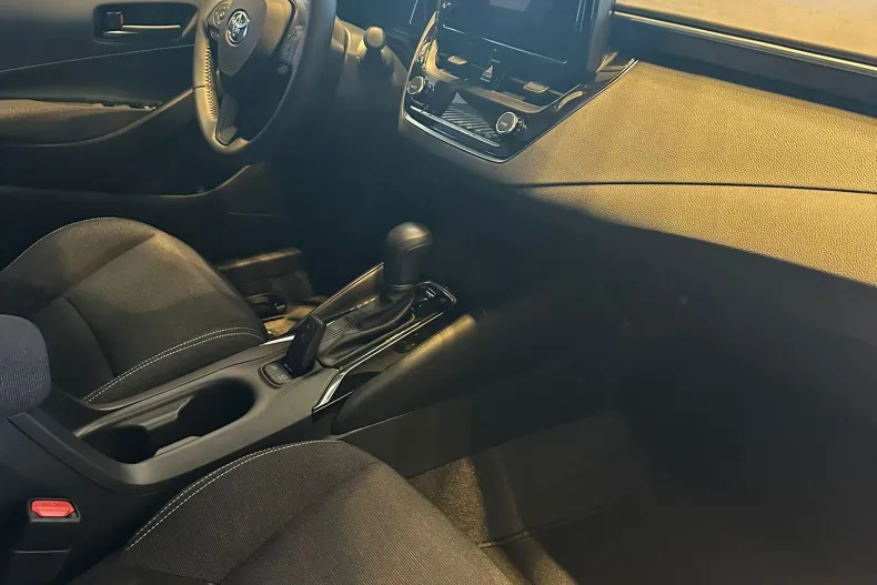 Toyota Corolla din 2025 cu 10 km - oferta TOY153545 - foto 17