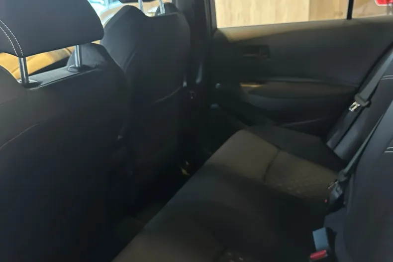 Toyota Corolla din 2025 cu 10 km - oferta TOY153545 - foto 21