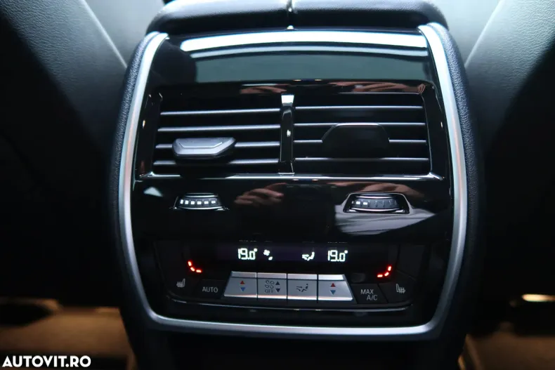 BMW X6 din 2023 cu 65.230 km - oferta BMW153547 - foto 28