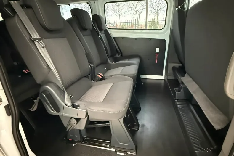 Ford Transit Custom din 2020 cu 155.459 km - oferta FOR153548 - foto 8