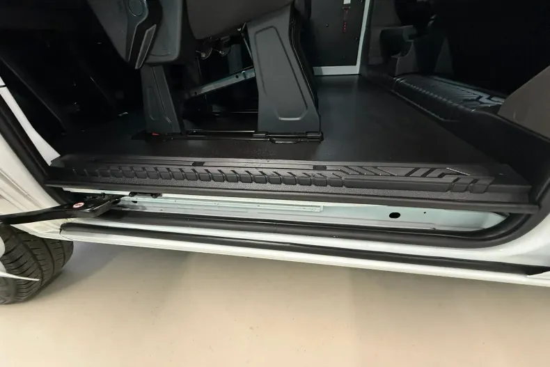 Ford Transit Custom din 2020 cu 155.459 km - oferta FOR153548 - foto 24