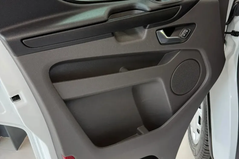 Ford Transit Custom din 2020 cu 155.459 km - oferta FOR153548 - foto 30