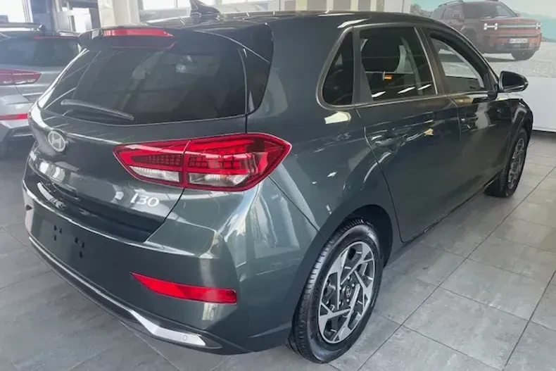 Hyundai i30 din 2025 cu 7 km - oferta HYU153549 - foto 3