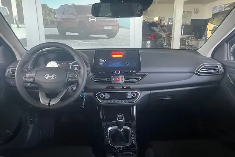 Hyundai i30 din 2025 cu 7 km - oferta HYU153549 - foto 4