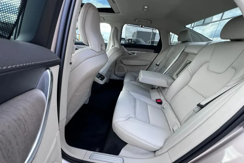 Volvo S90 din 2024 cu 5 km - oferta VOL153553 - foto 8