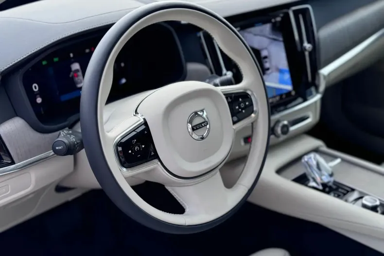 Volvo S90 din 2024 cu 5 km - oferta VOL153553 - foto 18