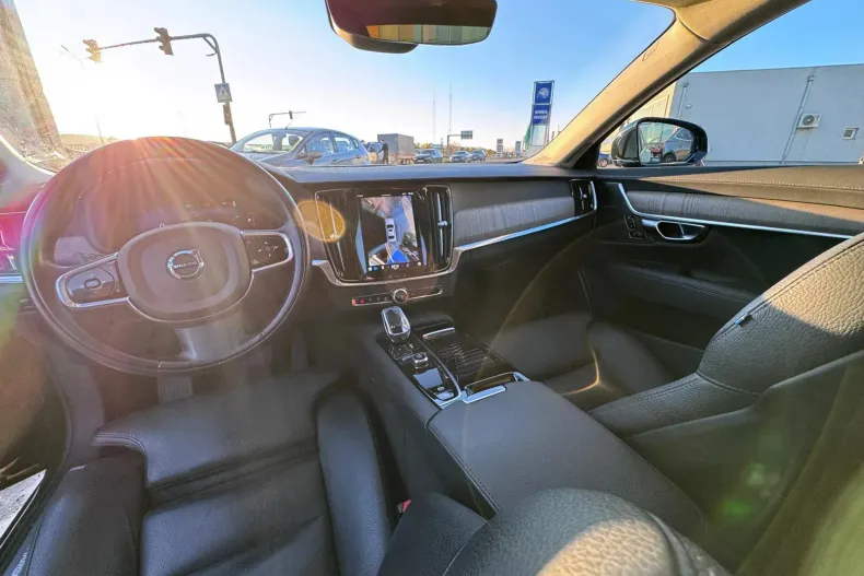 Volvo S90 din 2022 cu 47.000 km - oferta VOL153556 - foto 5