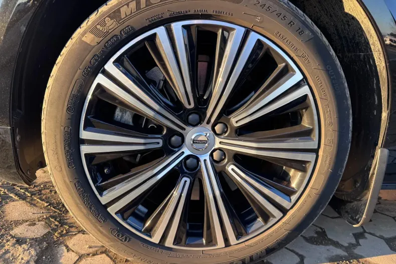 Volvo S90 din 2022 cu 47.000 km - oferta VOL153556 - foto 9