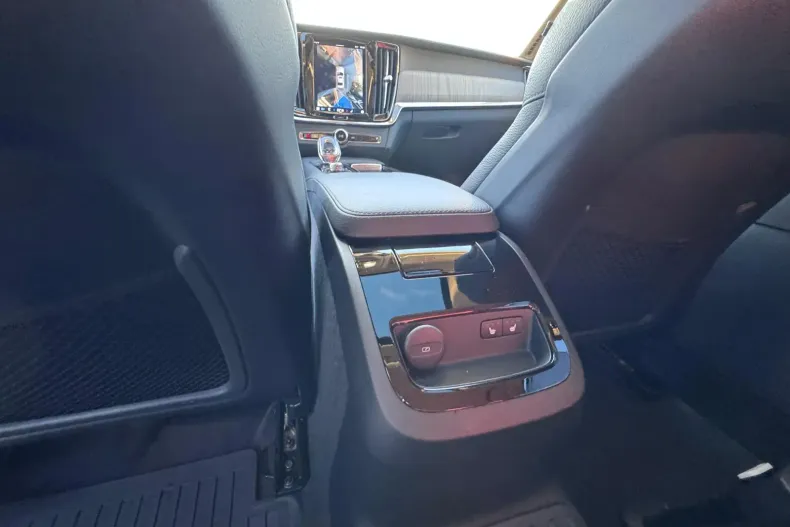 Volvo S90 din 2022 cu 47.000 km - oferta VOL153556 - foto 15