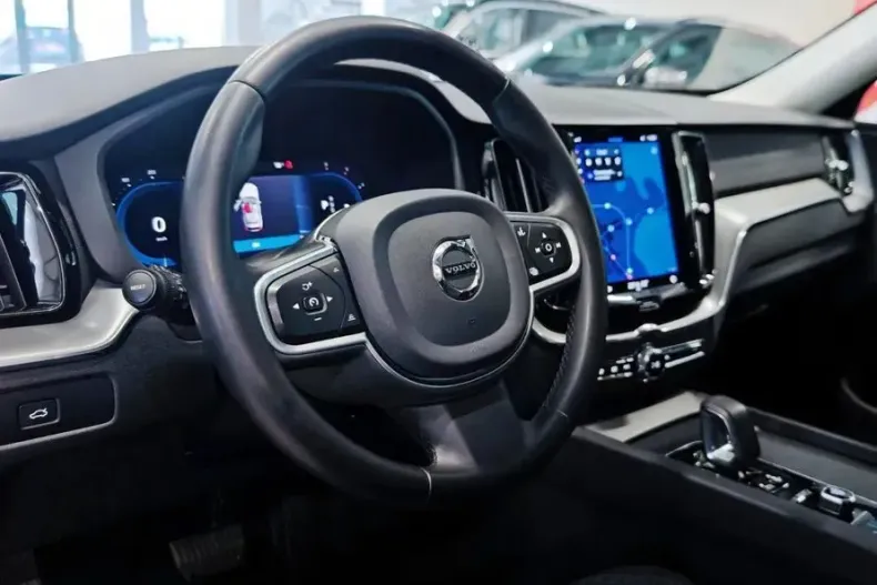 Volvo XC60 din 2021 cu 104.343 km - oferta VOL153559 - foto 5