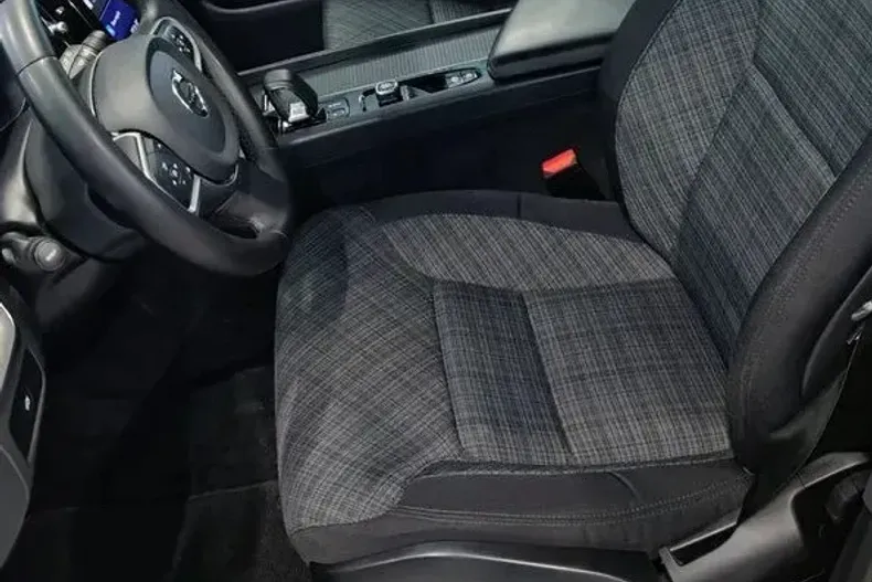 Volvo XC60 din 2021 cu 104.343 km - oferta VOL153559 - foto 8