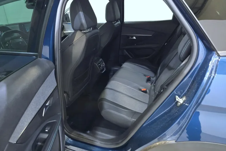 Peugeot 3008 din 2022 cu 83.814 km - oferta PEU153565 - foto 11