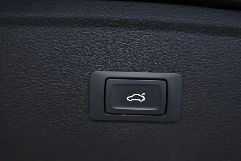 Audi Q5 din 2020 cu 123.634 km - oferta AUD153566 - foto 17