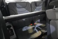 Hyundai SANTA FE din 2023 cu 107.328 km - oferta HYU153567 - foto 11