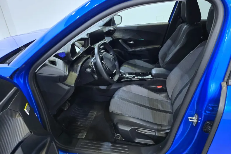 Peugeot 2008 din 2022 cu 70.655 km - oferta PEU153568 - foto 6