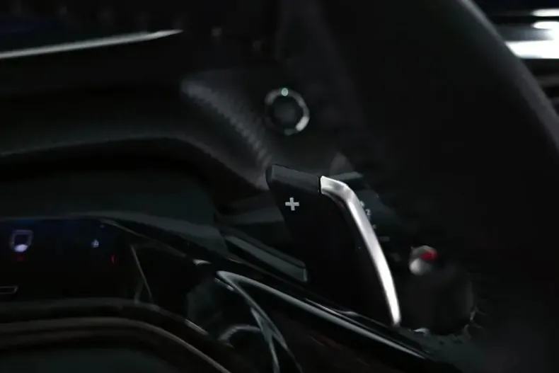 Peugeot 2008 din 2022 cu 70.655 km - oferta PEU153568 - foto 13