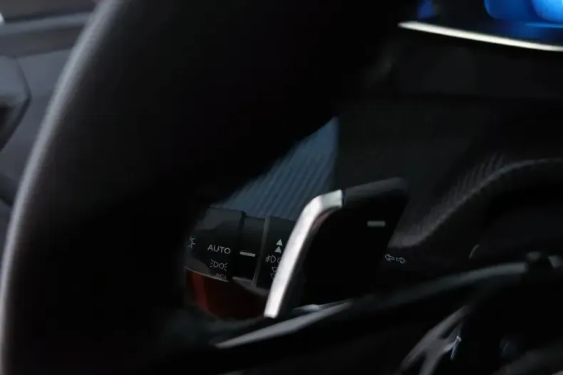 Peugeot 2008 din 2022 cu 70.655 km - oferta PEU153568 - foto 14