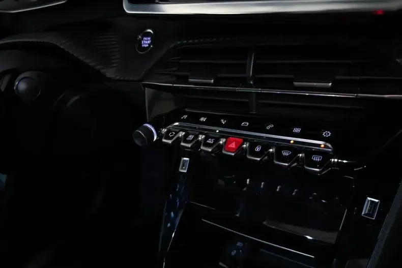 Peugeot 2008 din 2022 cu 70.655 km - oferta PEU153568 - foto 16