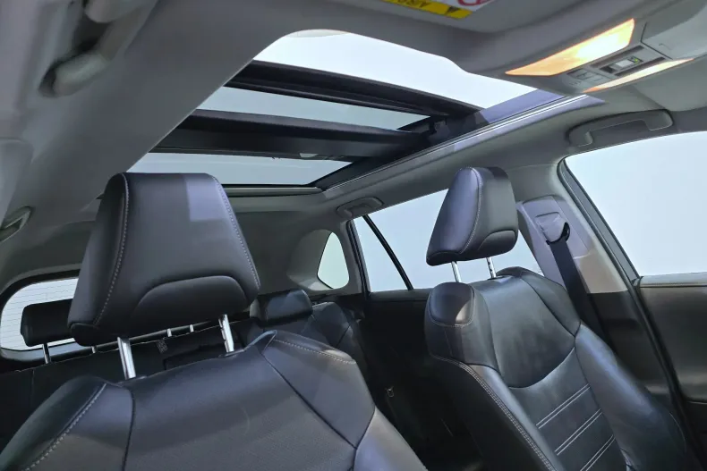 Toyota RAV4 din 2020 cu 147.005 km - oferta TOY153570 - foto 11