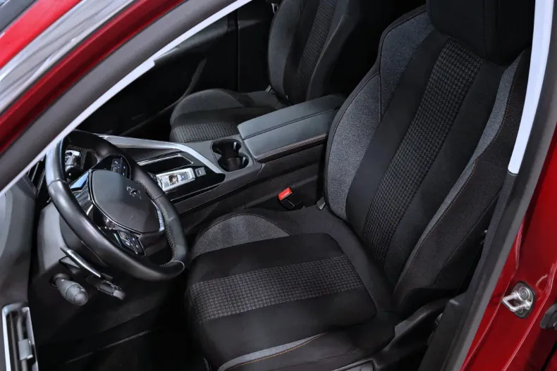 Peugeot 3008 din 2019 cu 90.489 km - oferta PEU153571 - foto 8