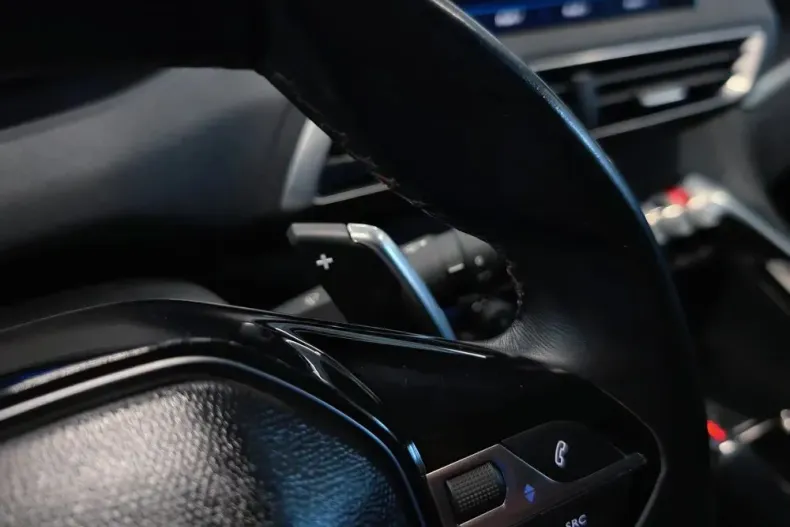 Peugeot 3008 din 2019 cu 90.489 km - oferta PEU153571 - foto 17