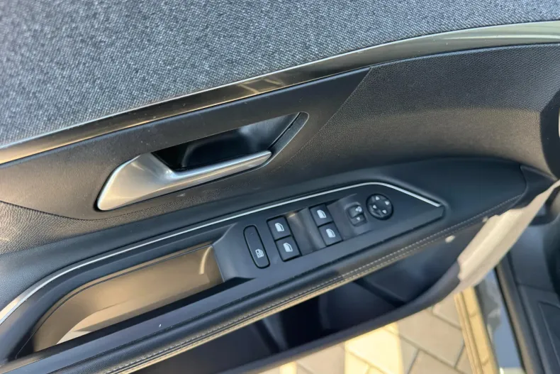 Peugeot 5008 din 2020 cu 118.720 km - oferta PEU153575 - foto 27