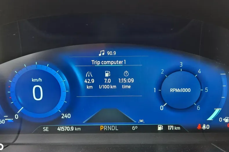 Ford Kuga din 2021 cu 41.570 km - oferta FOR153576 - foto 8