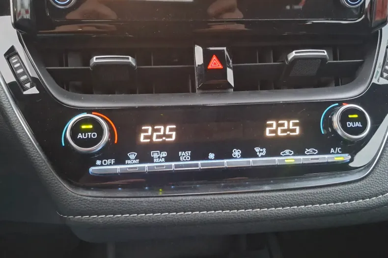 Toyota Corolla din 2020 cu 68.657 km - oferta TOY153578 - foto 24