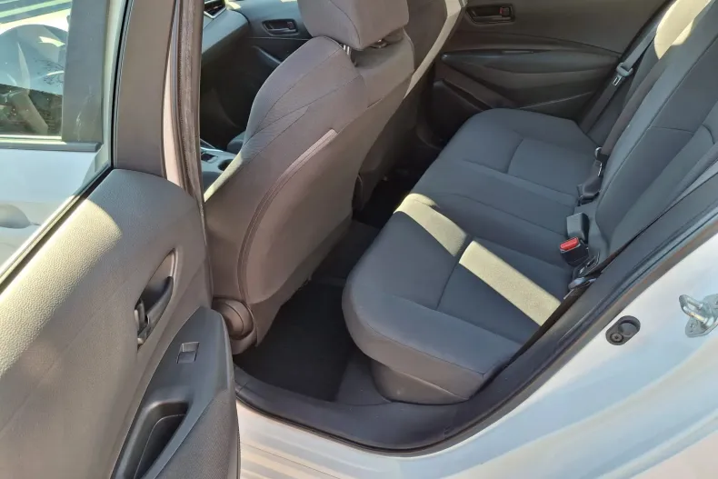 Toyota Corolla din 2020 cu 69.640 km - oferta TOY153579 - foto 19