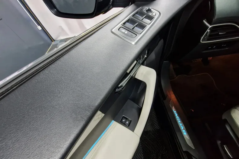 Jaguar F-Pace din 2020 cu 134.912 km - oferta JAG153580 - foto 24