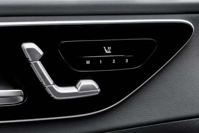 Mercedes-Benz GLC din 2024 cu 22.350 km - oferta MER153583 - foto 6