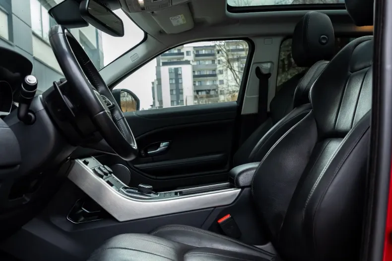 Land Rover Range Rover Evoque din 2019 cu 72.321 km - oferta LAN153585 - foto 8