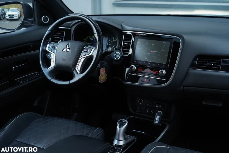 Mitsubishi Outlander din 2019 cu 145.854 km - oferta MIT153586 - foto 20