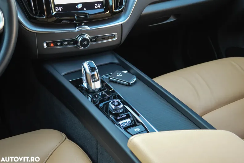 Volvo XC60 din 2019 cu 126.388 km - oferta VOL153594 - foto 22
