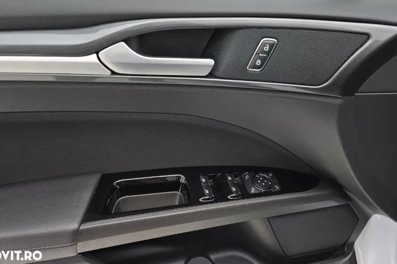 Ford Mondeo din 2020 cu 93.051 km - oferta FOR153599 - foto 11