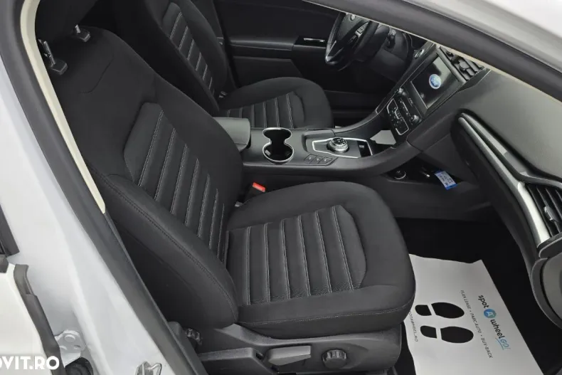 Ford Mondeo din 2020 cu 93.051 km - oferta FOR153599 - foto 19