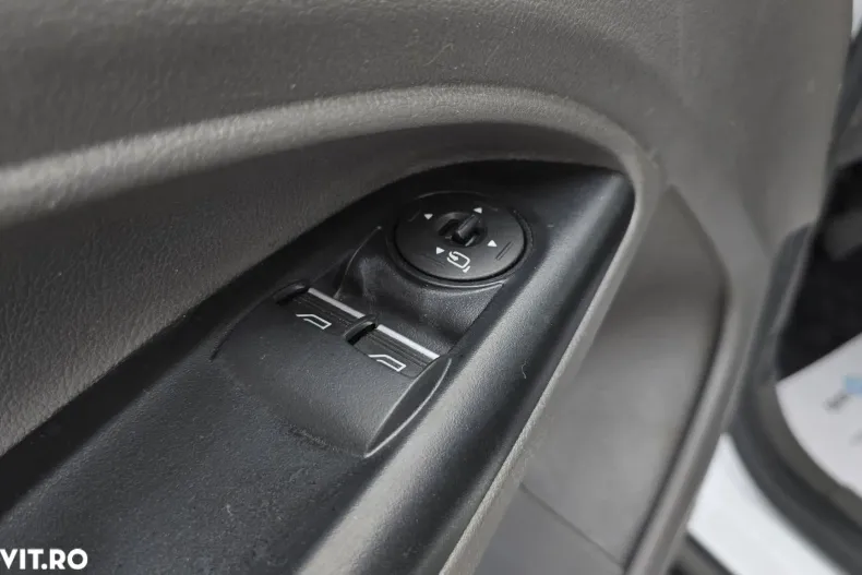 Ford Transit Connect din 2020 cu 156.378 km - oferta FOR153606 - foto 11