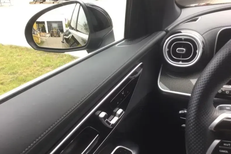 Mercedes-Benz GLC din 2024 cu 20.000 km - oferta MER153623 - foto 7